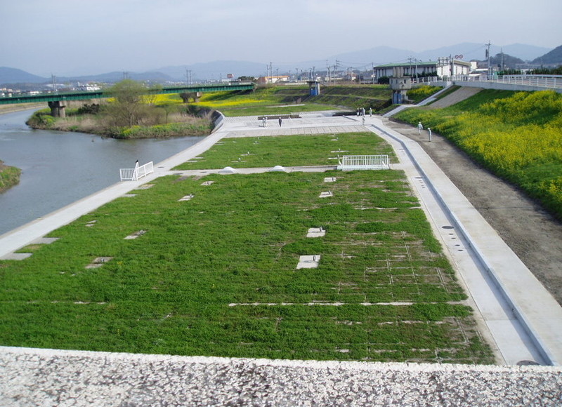 大阪府　クリーニング工場 排水浄化